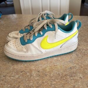 Nike White and Yellow Sneakers Casual Low-Top Design